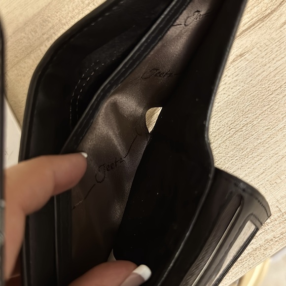 Jeetz Hand Crafted multicolor wallet - Picture 6 of 13